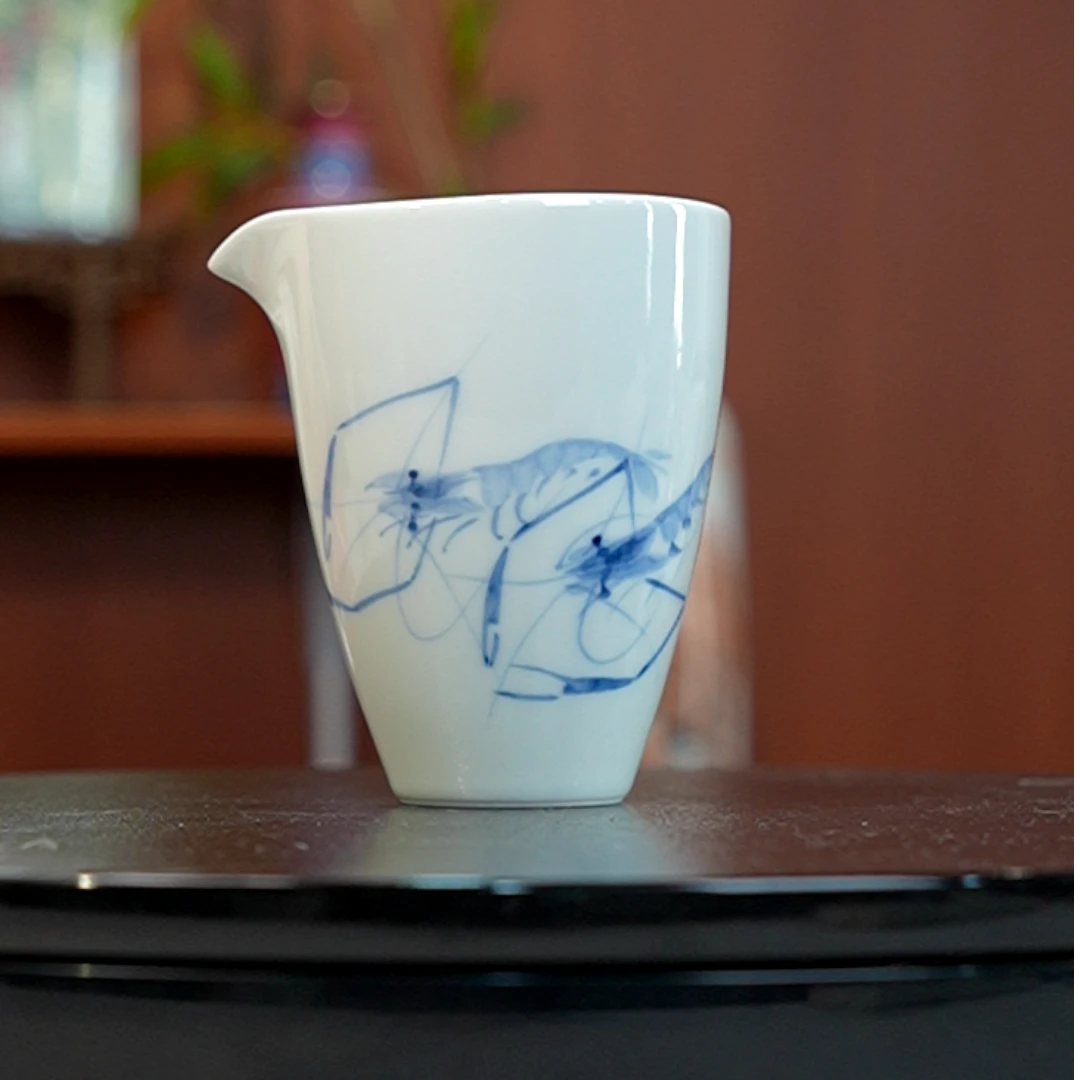 12.28/萧御/青花虾趣公道杯
