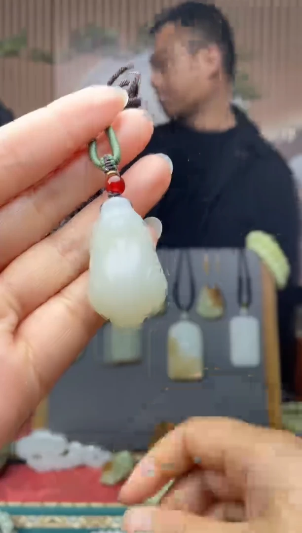 未镶嵌和田玉挂件拍一发一