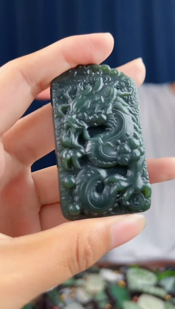 未镶嵌和田玉挂件拍一发一，多样性发货