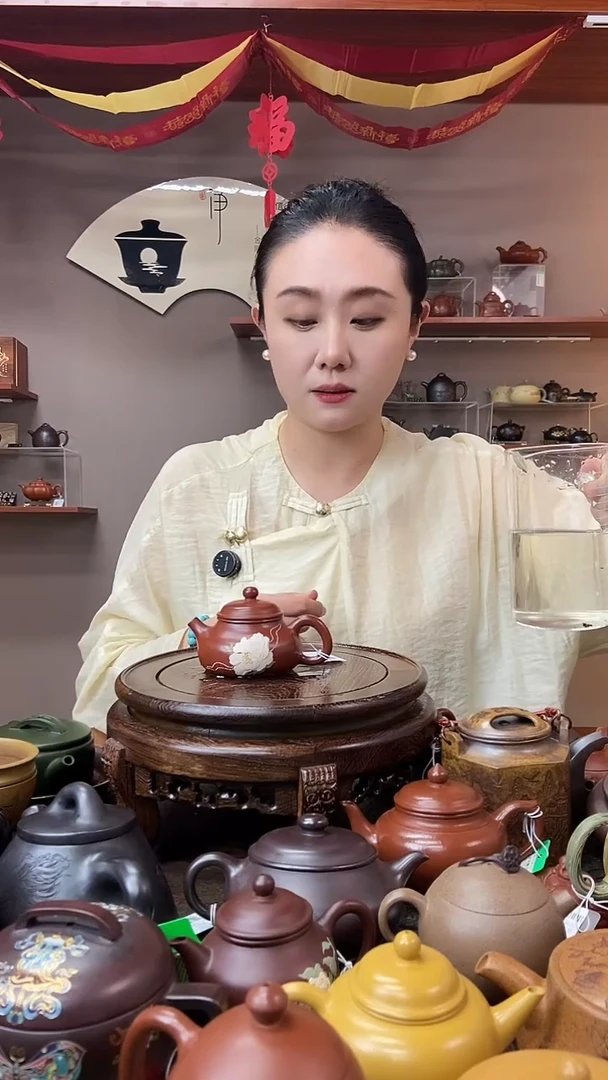 茶壶紫砂小品荷花容天 鸡血大红袍 赵晖