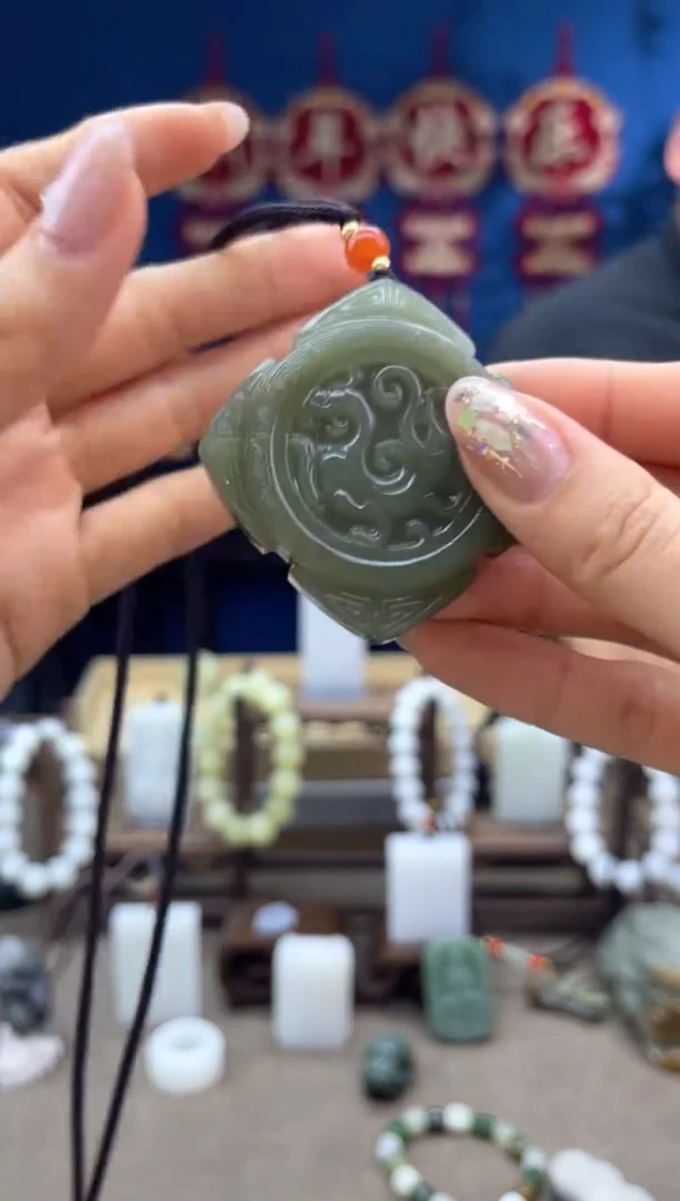 【闪购商品】和田玉颈饰未镶嵌1