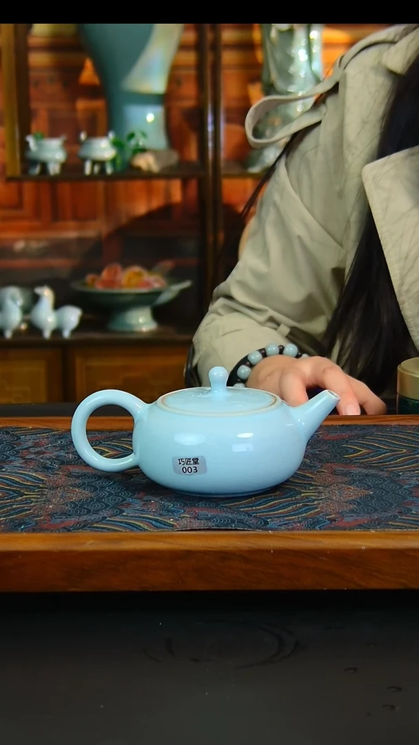 瓷片全手工扁西施壶，微瑕