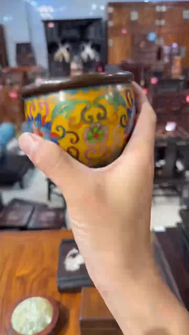 木木头款景泰蓝黄缸168