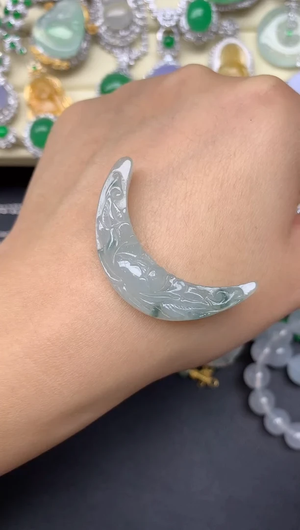 翡翠未镶嵌颈饰52-雪姐翡翠天天见