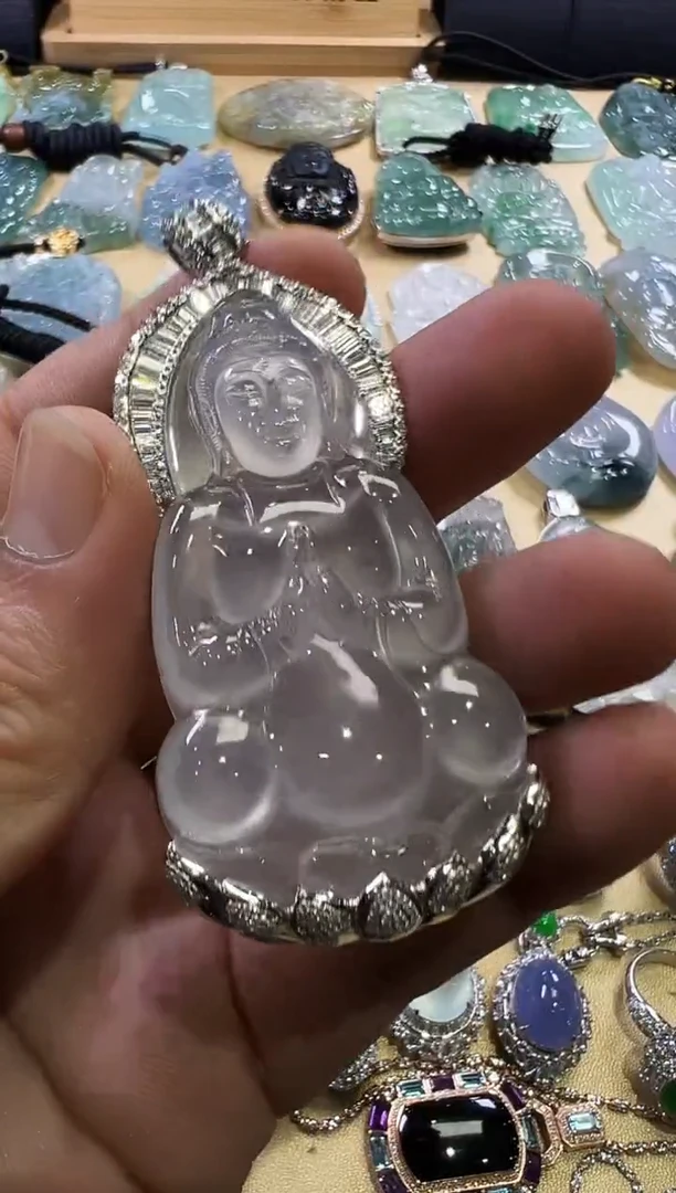 颈饰18K金镶嵌翡翠天然缅甸翡翠