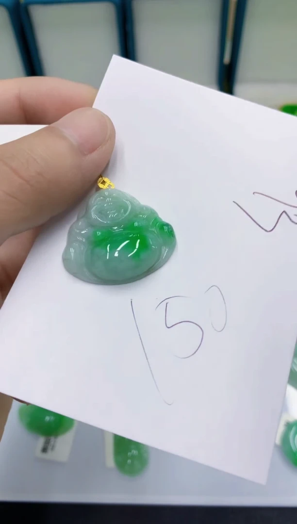 颈饰18K金镶嵌翡翠翡翠