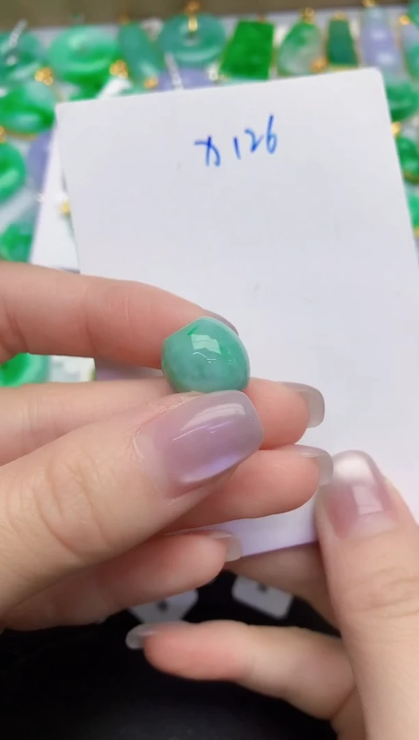 颈饰未镶嵌翡翠缅甸天然翡翠A货