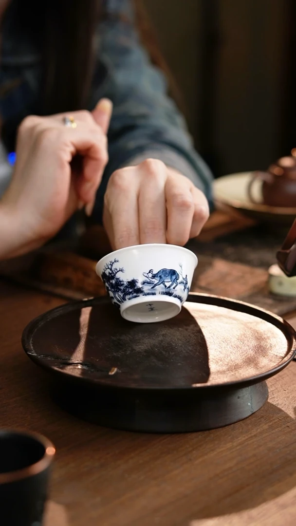 青花松树杯..........