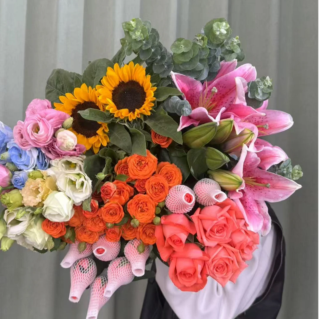 【粉玫瑰百合橙芭比桔梗组合】家庭插花客厅水养鲜花 云南基地直发