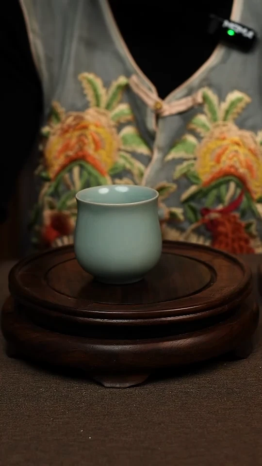 瓷片仿古天青全手玉兰杯120ml 微瑕 不带礼盒