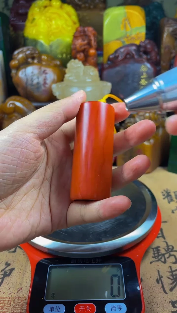 寿山石印石红田圆章吉祥