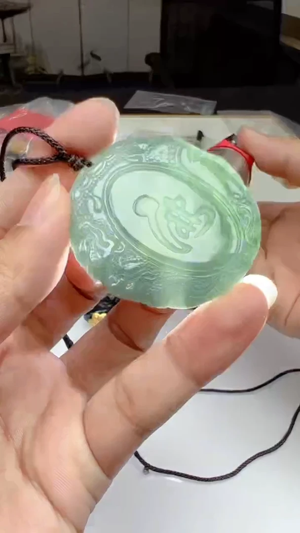 翡翠未镶嵌颈饰多样性发货，发其一