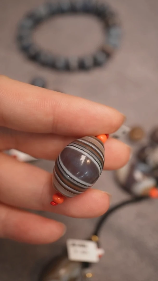 未镶嵌颈饰玛瑙/玉髓永*蚀花玛瑙珠定制编绳