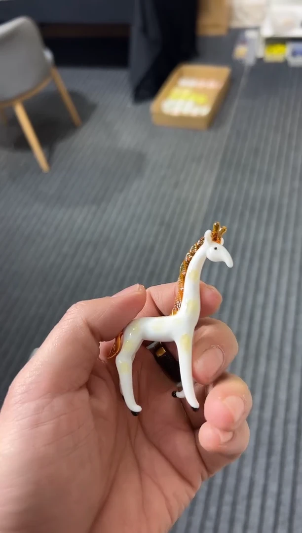 手工艺品琉璃阿****娘长颈鹿