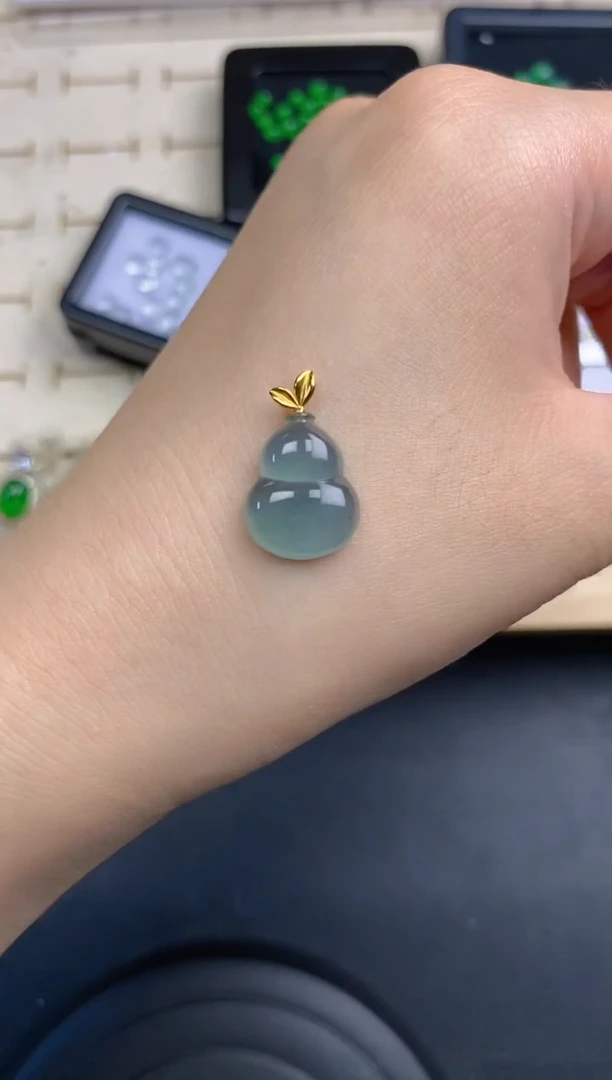 定制翡翠未镶嵌天然翡翠蛋面99