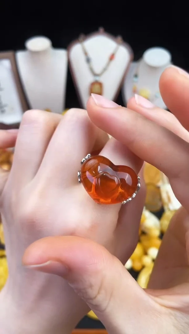 琥珀未镶嵌珠宝奇石柒月