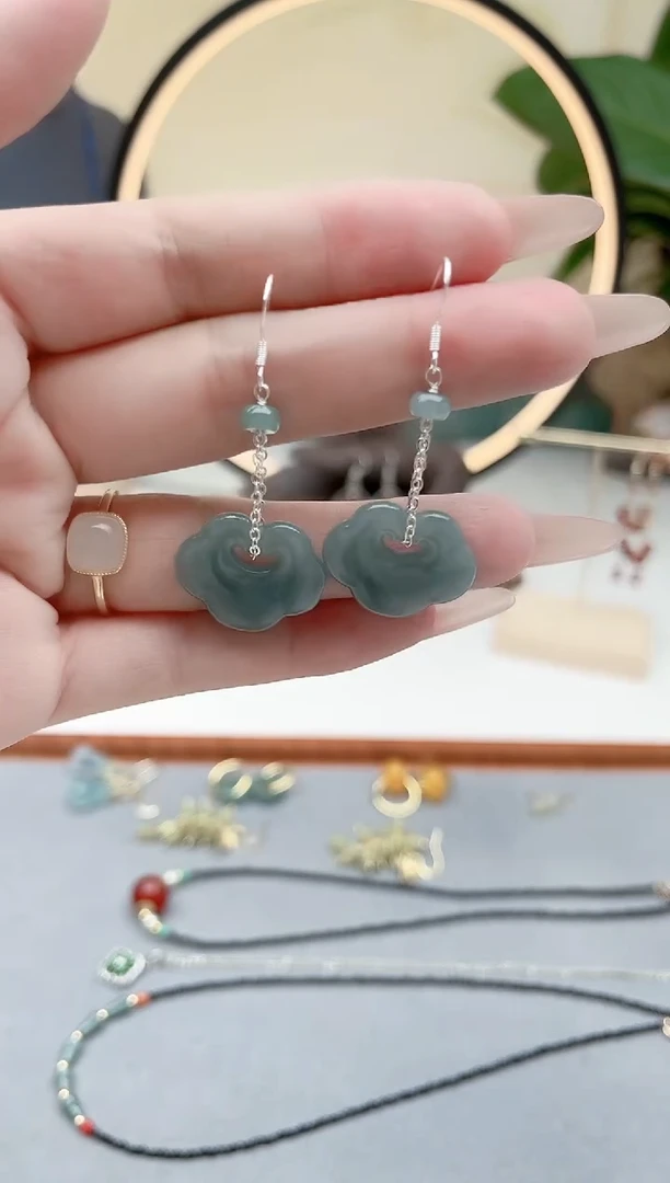 翡翠银S925镶嵌耳饰00翡翠如意