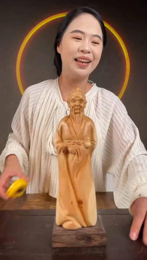 柏木（崖柏）手工摆件,先抢先得! 编号:225