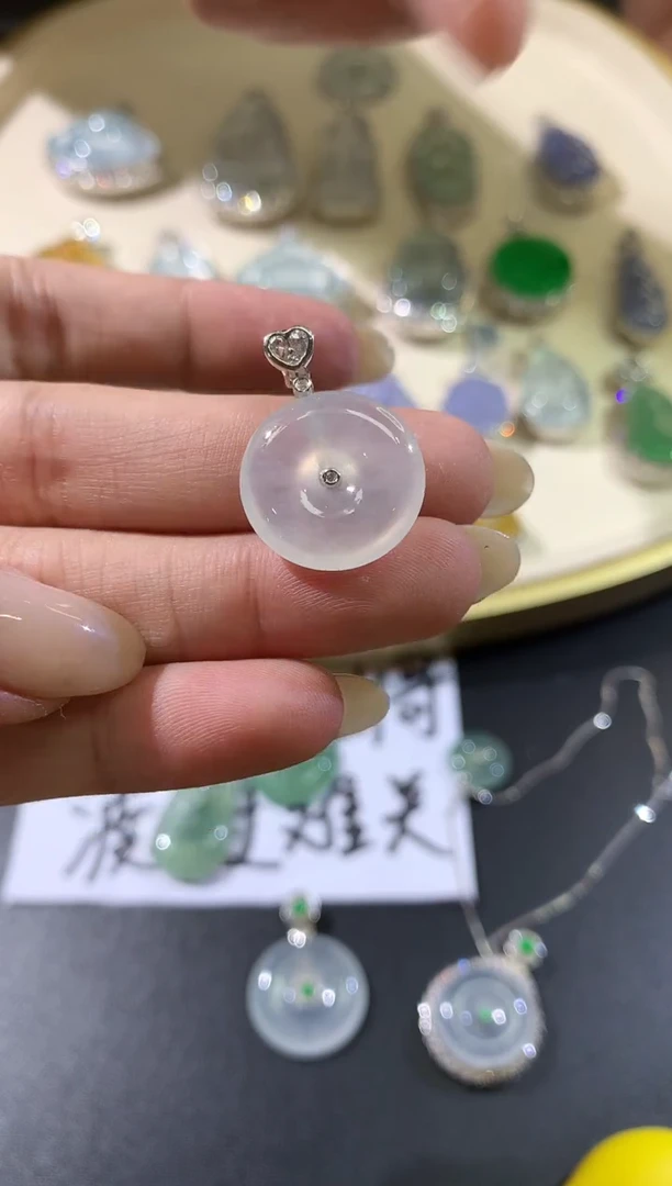 吊坠(不含链)18K金镶嵌翡翠W348|2800