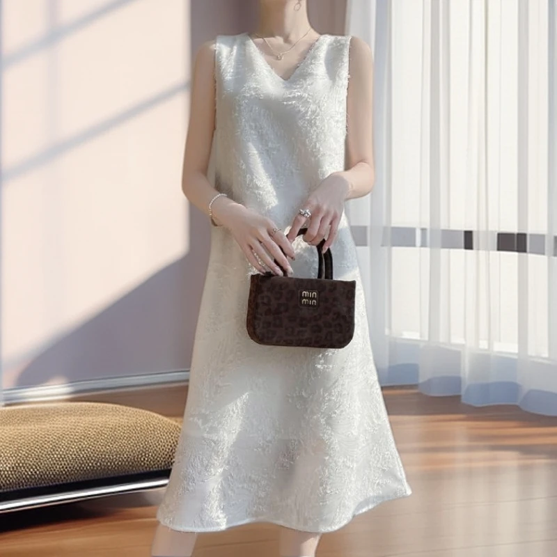 【雅岚女装】时尚洋气显瘦重工流苏剪花高端法式吊带连衣裙夏季宽松