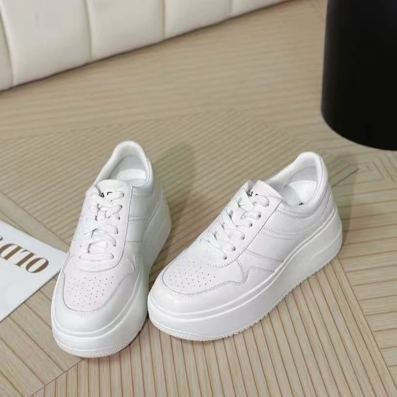 lele 新品厚底休闲小白鞋 2502015X