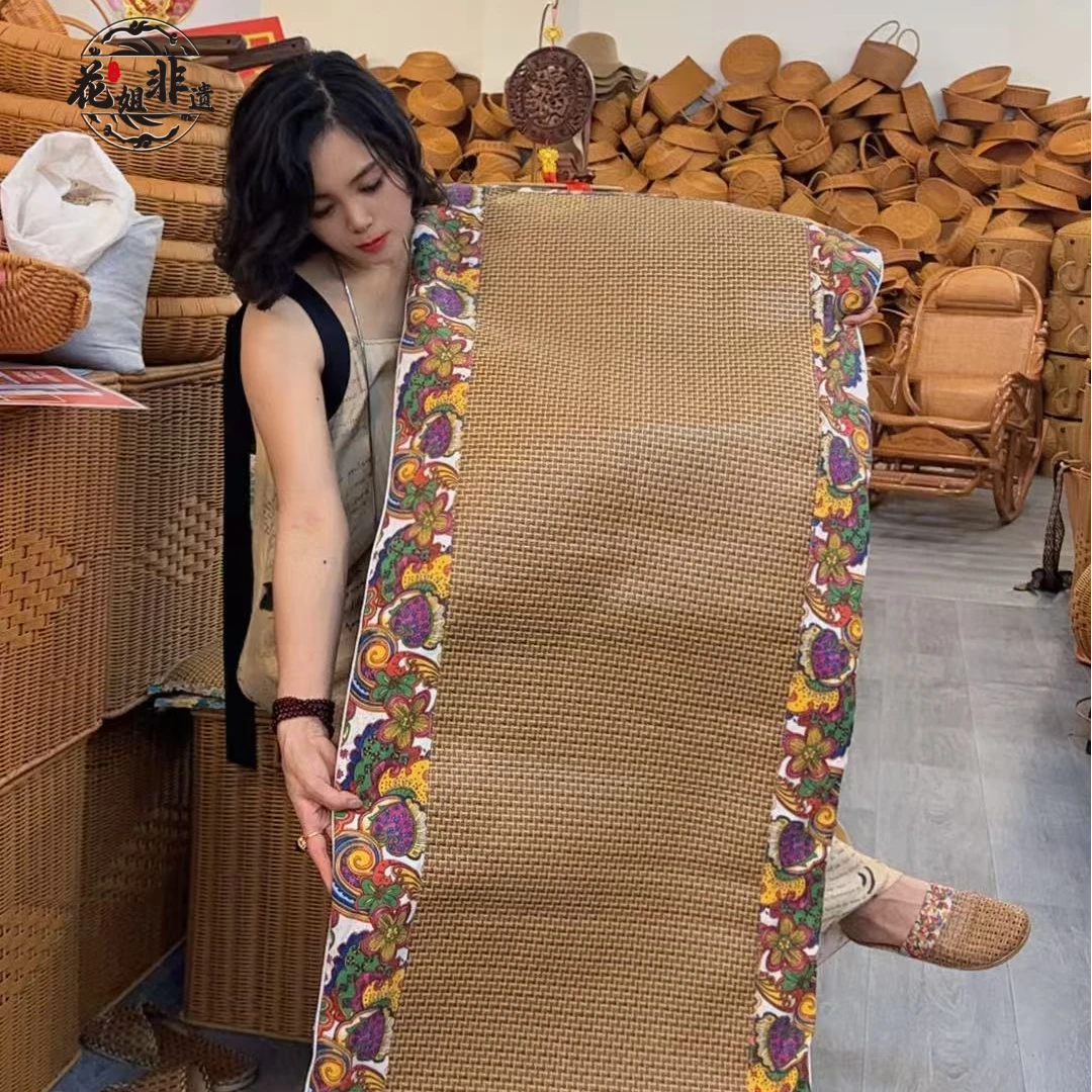 ZHY380夏季手工艾绒坐垫工艺品150*60cm