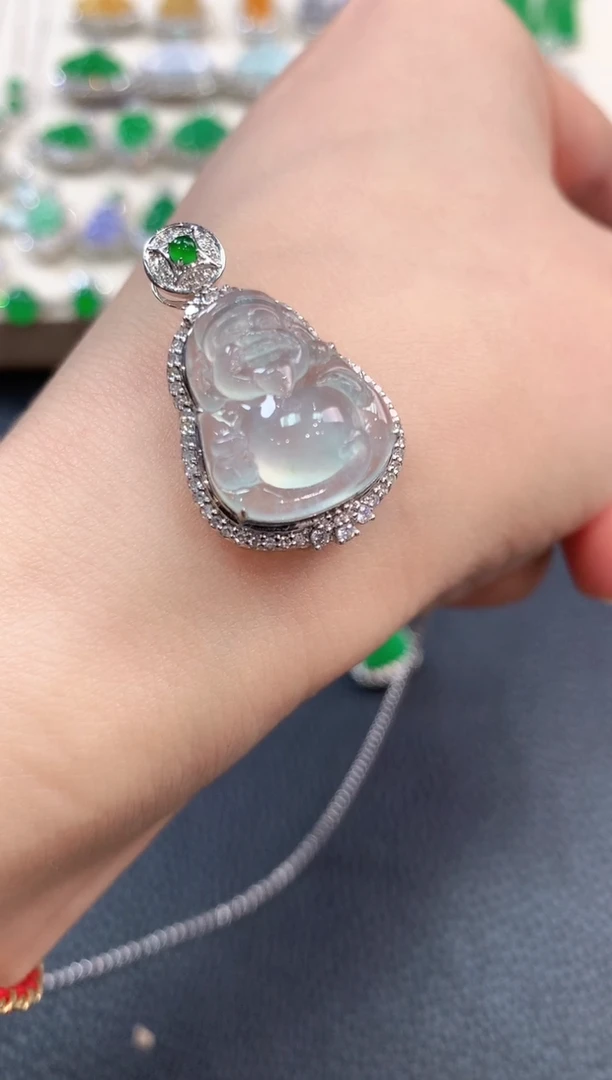 【闪购商品】翡翠吊坠(不含链)18K金镶嵌b73