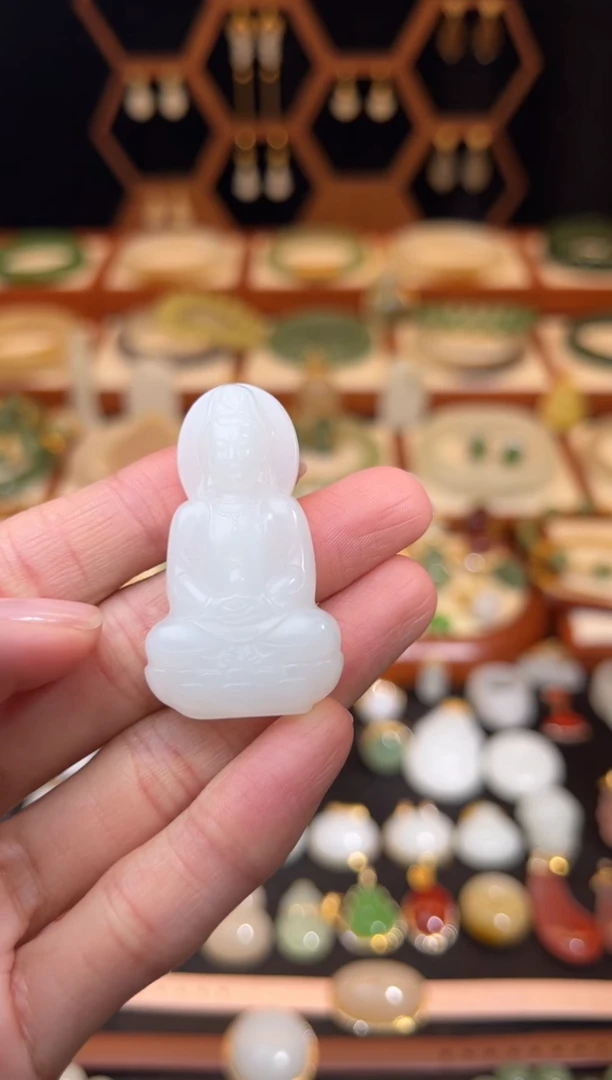未镶嵌和田玉挂件精品