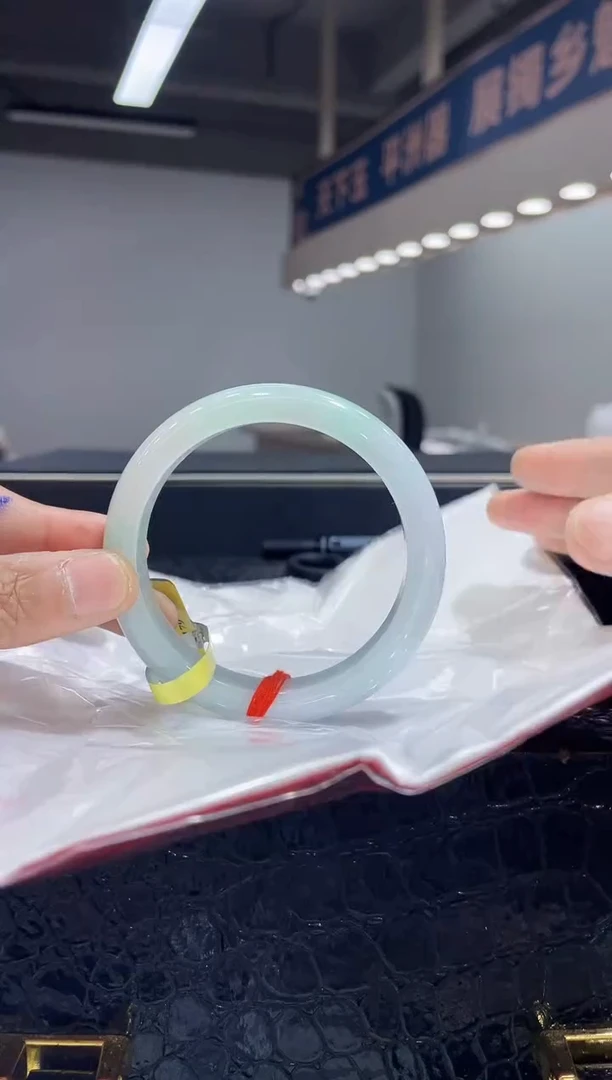 未镶嵌手镯翡翠7 5657