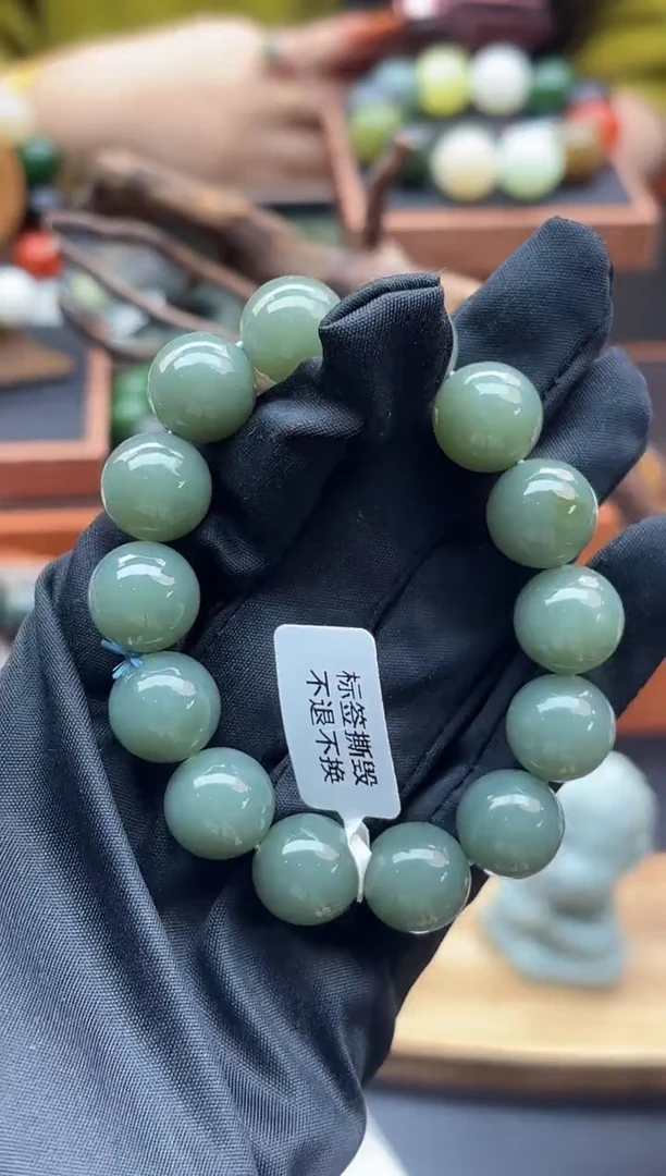 未镶嵌手串和田玉董小姐推荐 多样性发货 拍一发一qnl14