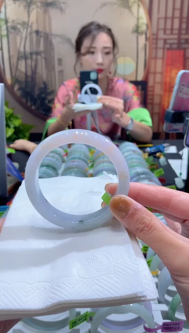 未镶嵌手镯翡翠000072335