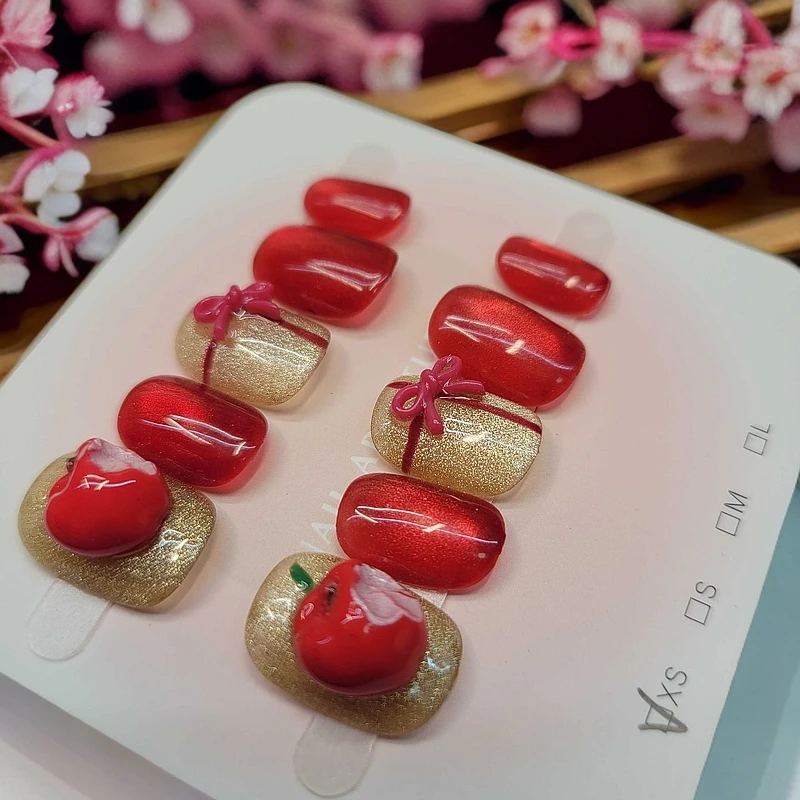 红色蓝色猫眼显白手工立体苹果短款可拆卸穿戴甲气质夏季经典可爱