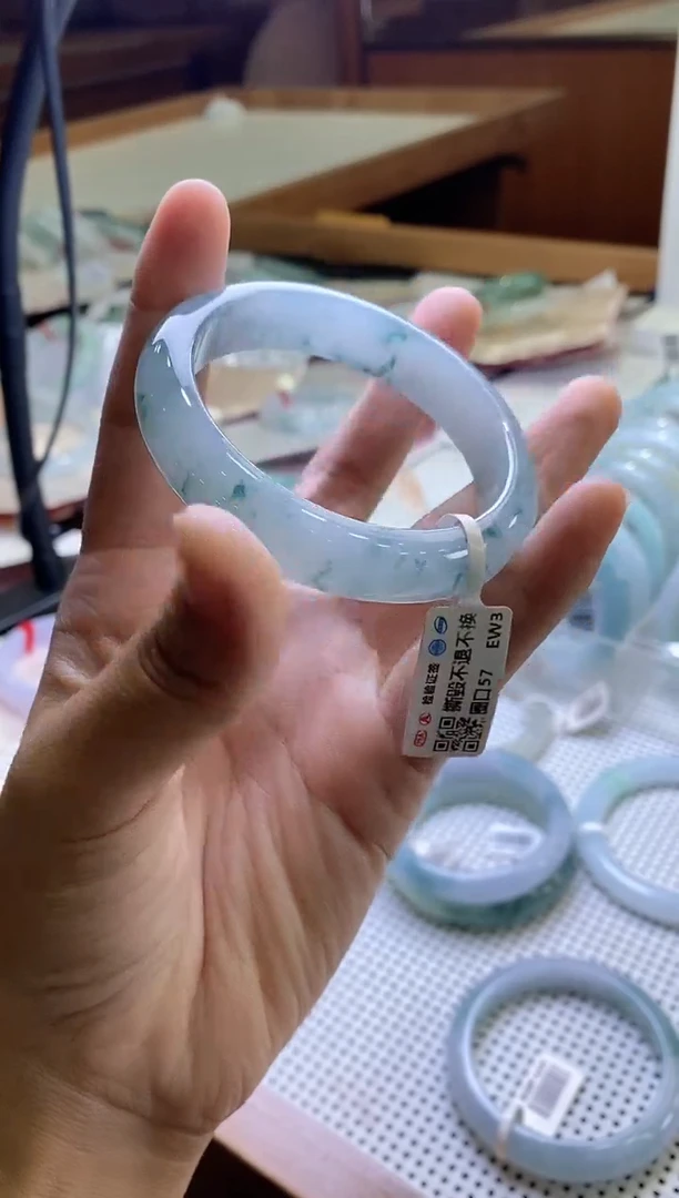 未镶嵌手镯翡翠正圈57圈口，4023