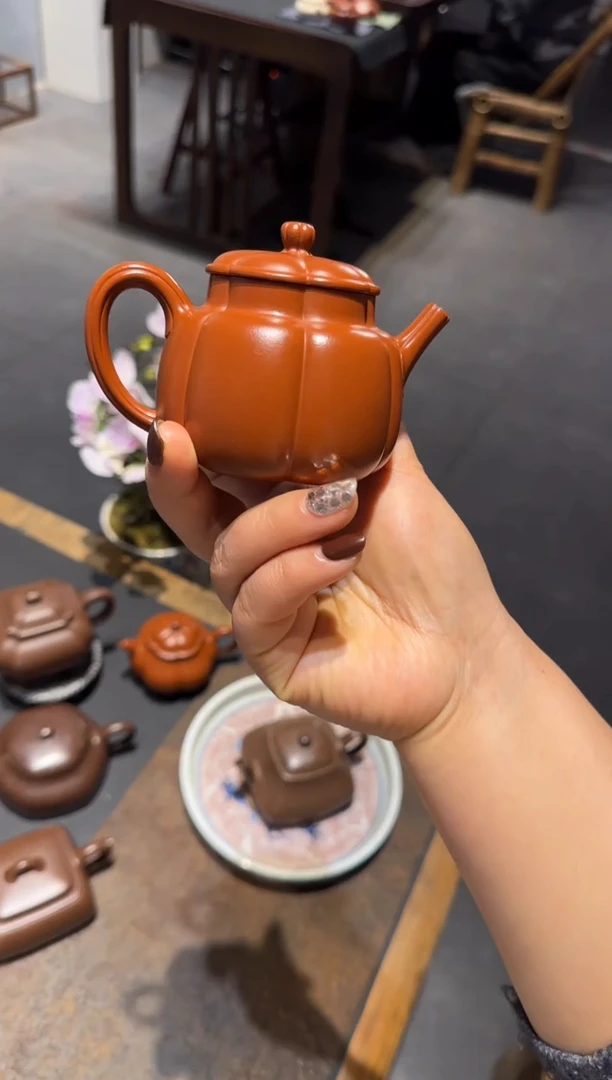 【闪购商品】紫砂茶壶繁花 朱泥