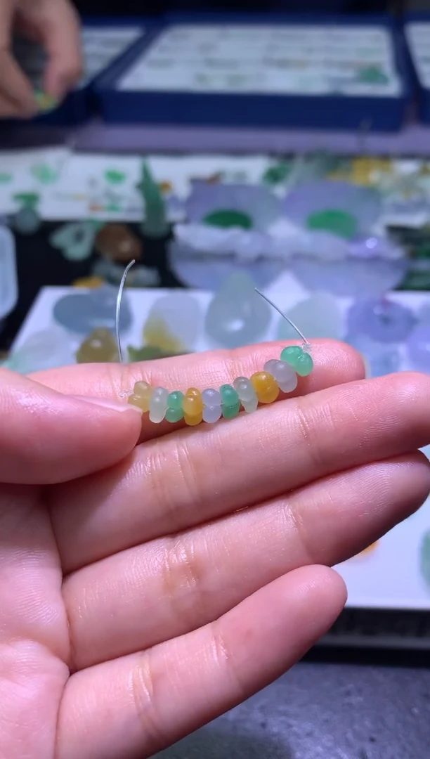 未镶嵌定制翡翠毛货