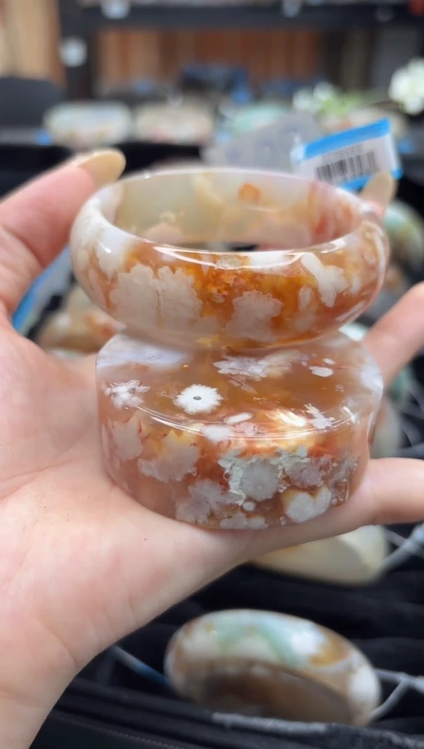 未镶嵌手镯石英质玉C196(61圈赠送镯心)