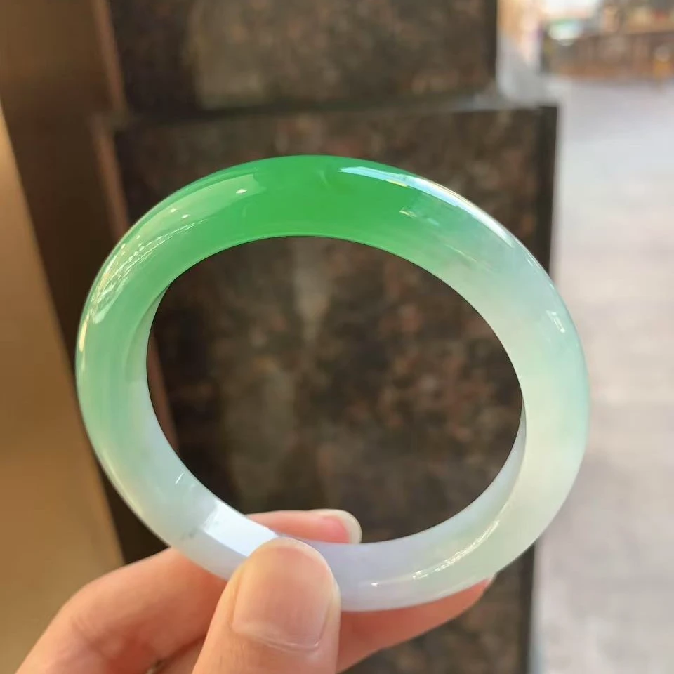 A货缅甸翡翠手镯测量图冰透