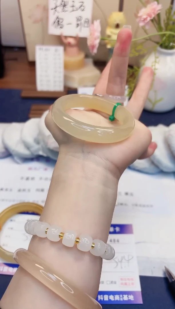 【闪购商品】石英质玉手镯未镶嵌484-财气镯-圈口54