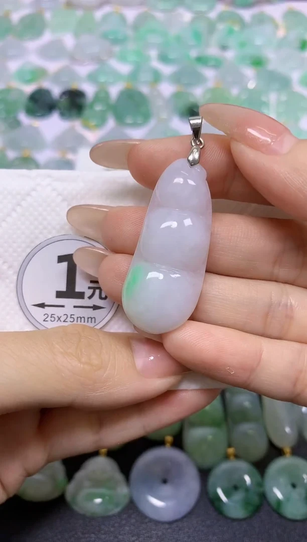 颈饰未镶嵌翡翠天然翡翠A货
