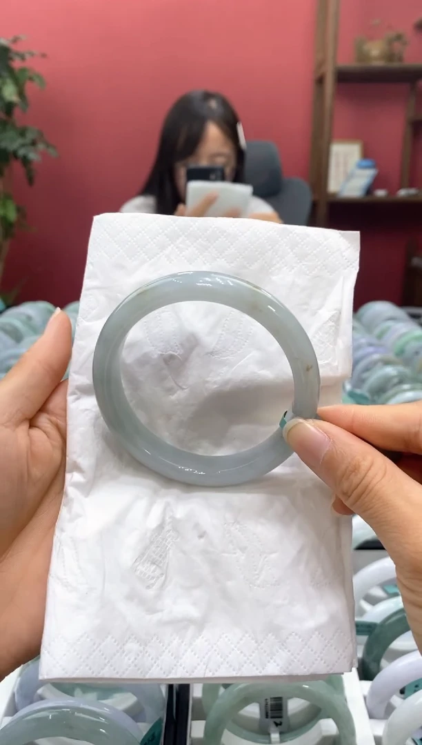 翡翠手镯未镶嵌00007465