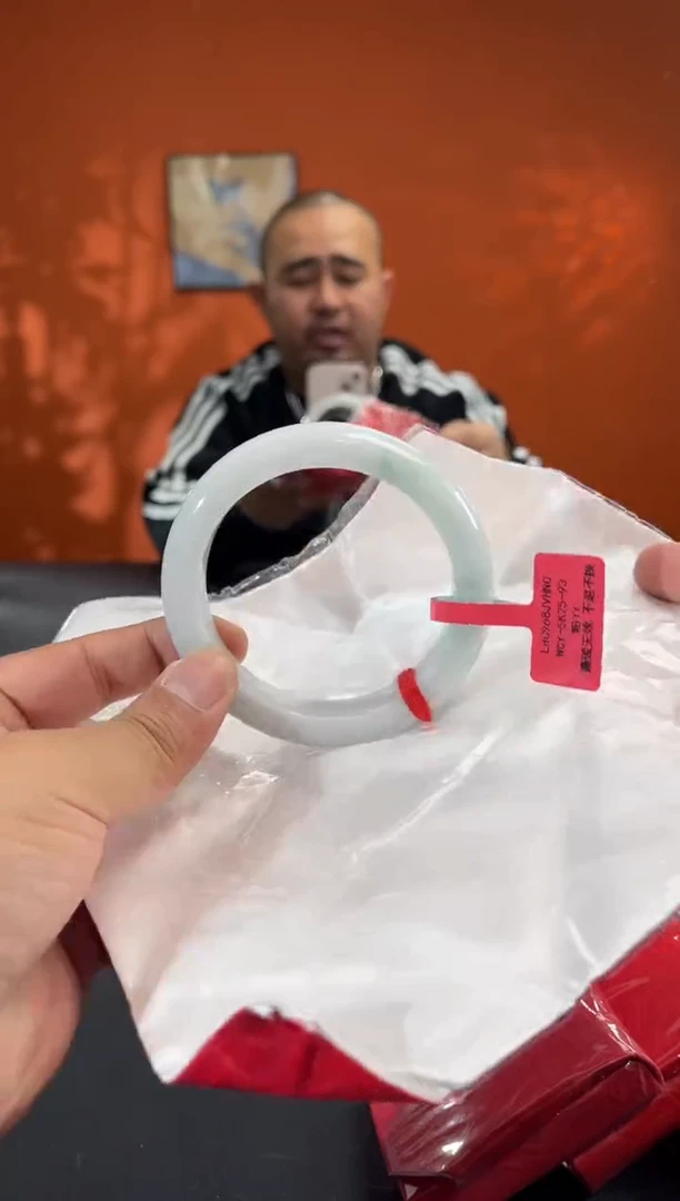 未镶嵌手镯翡翠61