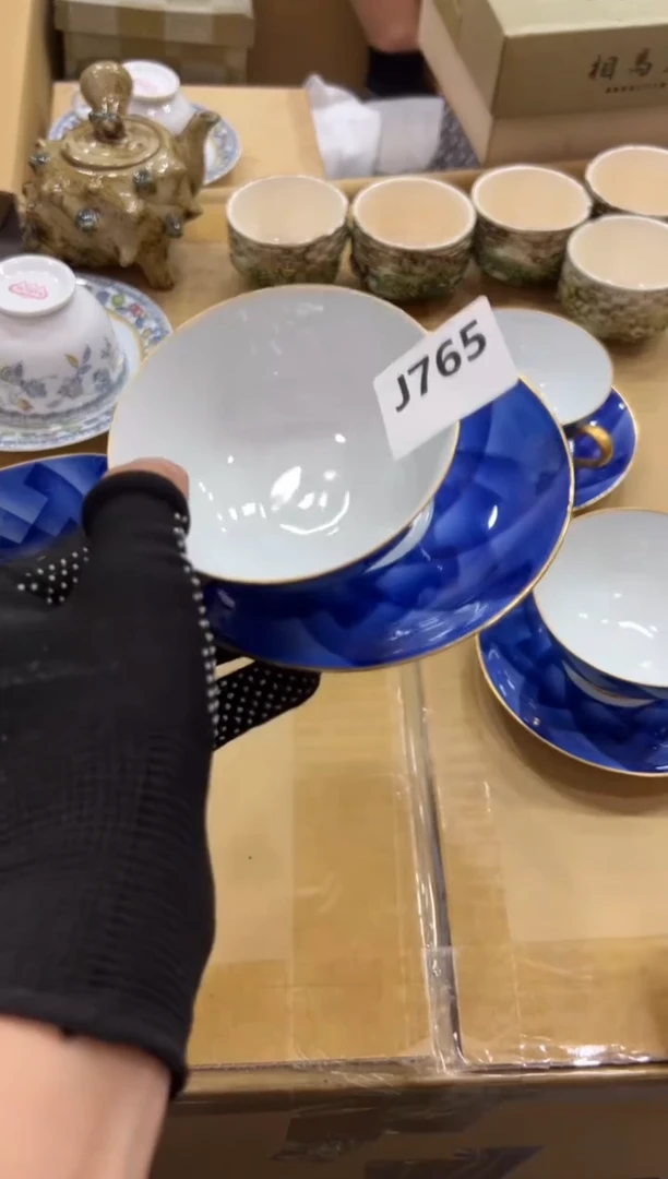 瓷片小****3765中古商品，谨慎参拍