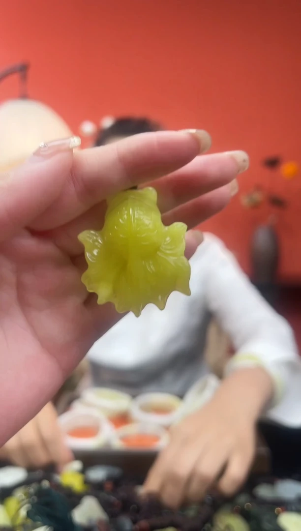 未镶嵌岫玉吊坠·