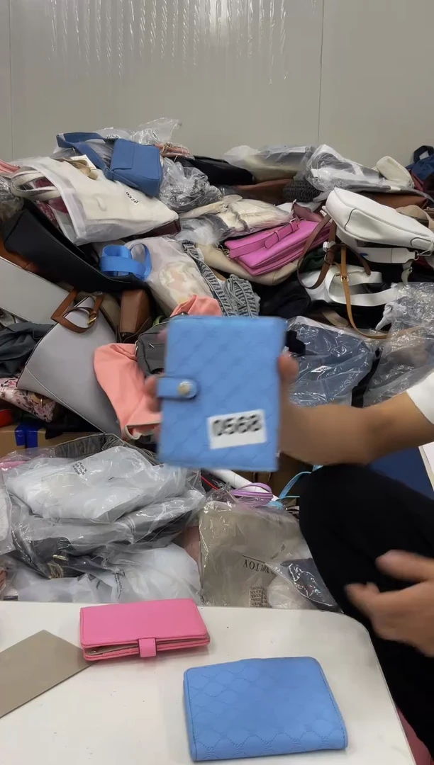 PU工厂外贸库存尾货瑕疵女士包