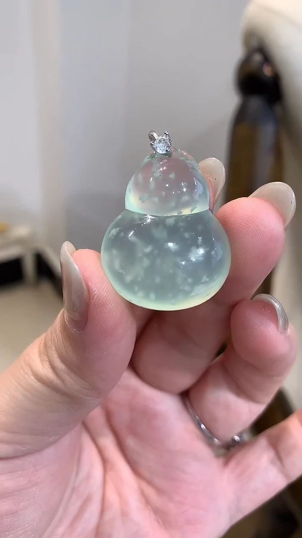 未镶嵌蛇纹石玉吊坠(不含链)葫芦