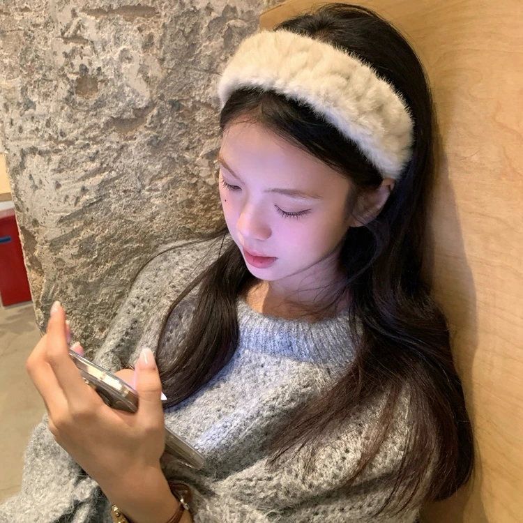 秋冬氛围感毛绒绒发箍宽边发箍头箍压发发卡老钱风高级感发饰品