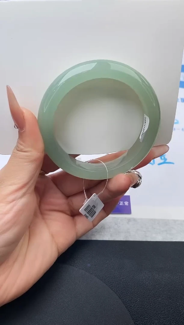 未镶嵌手镯石英质玉w282-DB54+