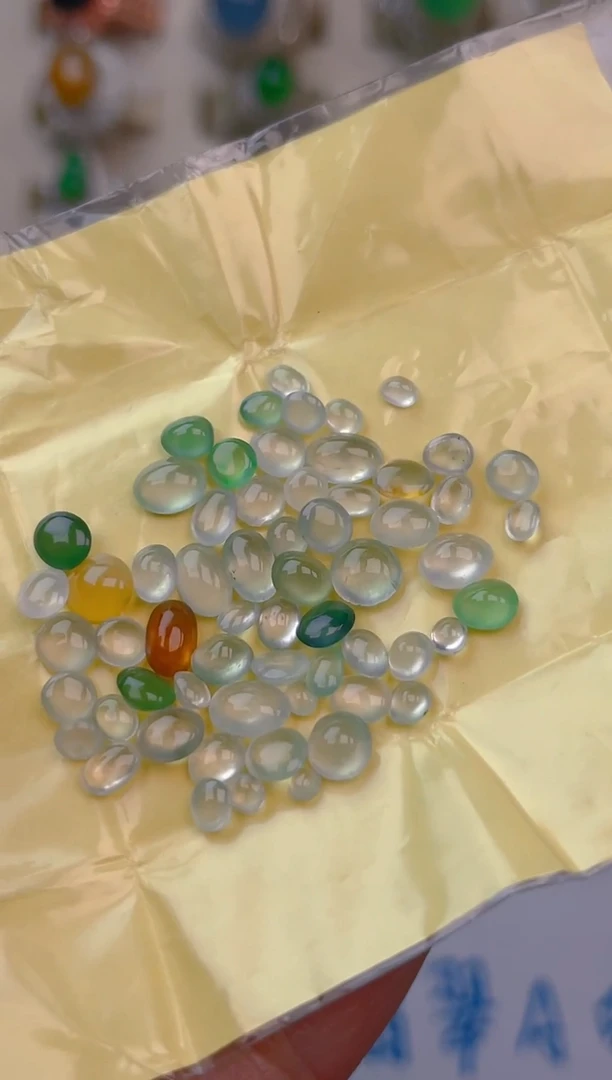 未镶嵌定制翡翠天然翡翠蛋面69