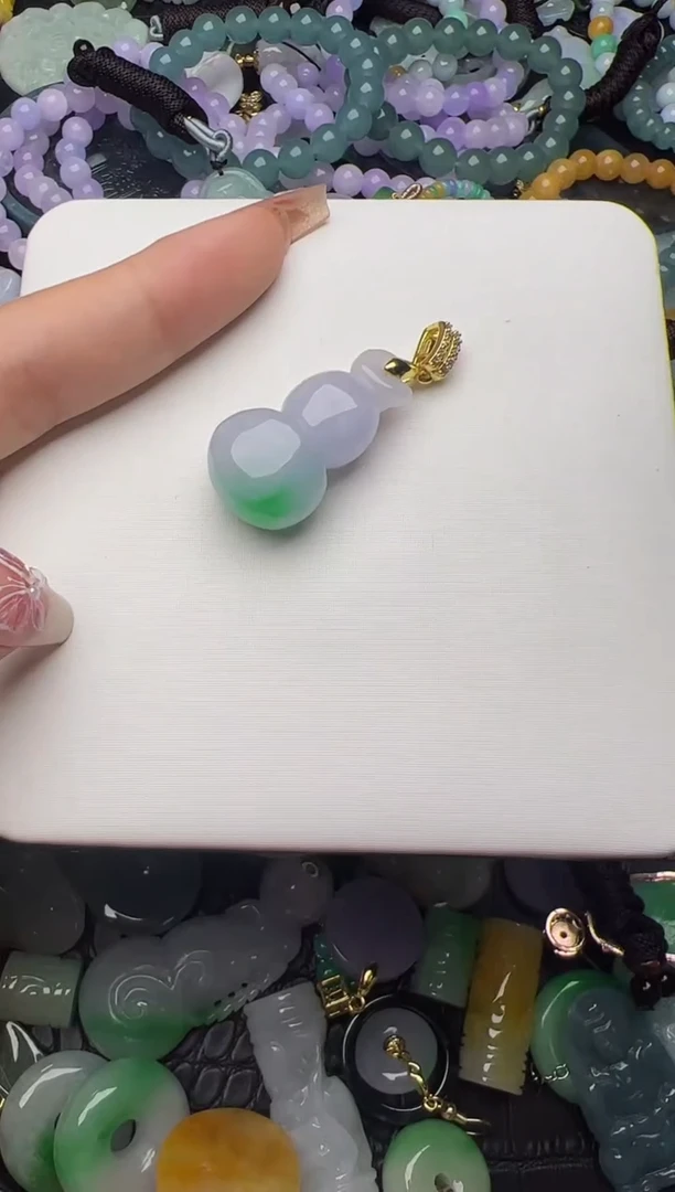 翡翠未镶嵌颈饰天然缅甸翡翠吊坠