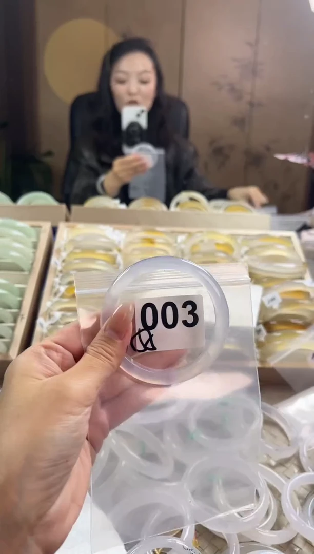 手镯玛瑙/玉髓未镶嵌003